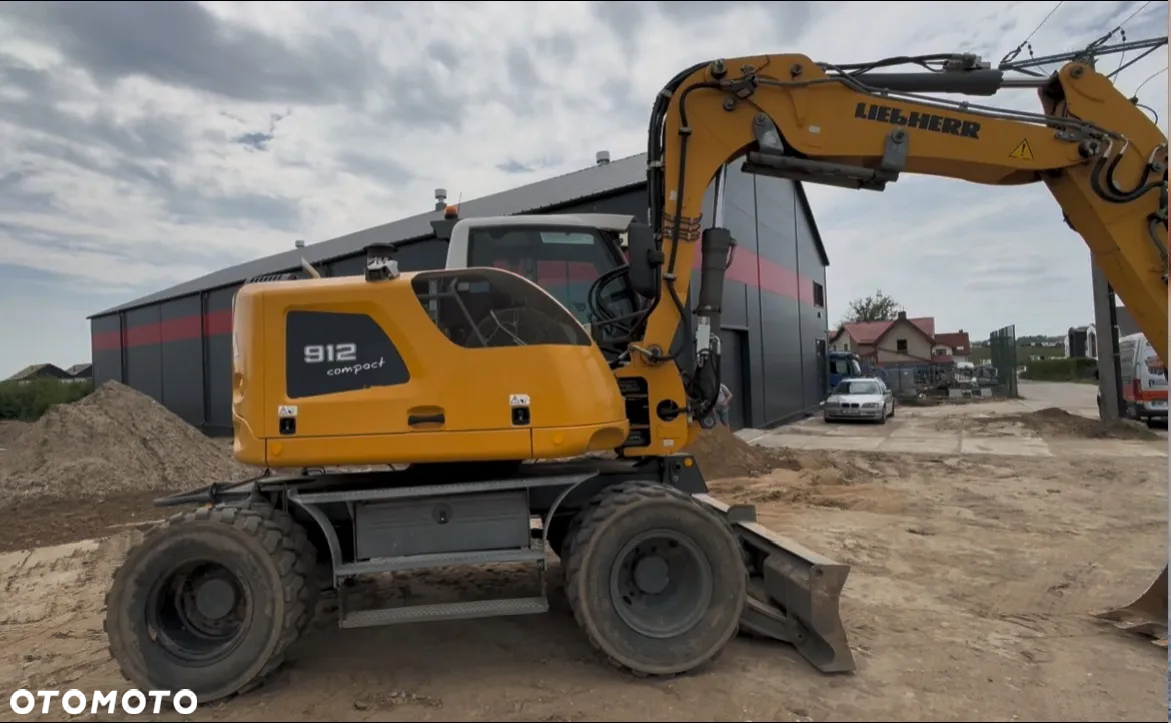 Liebherr Liebherr A912 Compact Koparka kołowa, 2016rok, 122KM - 3