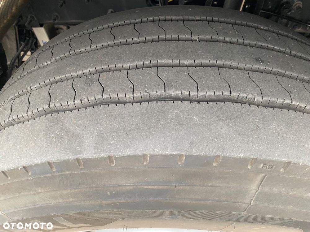 Renault T480 High Sleeper Cab - 5