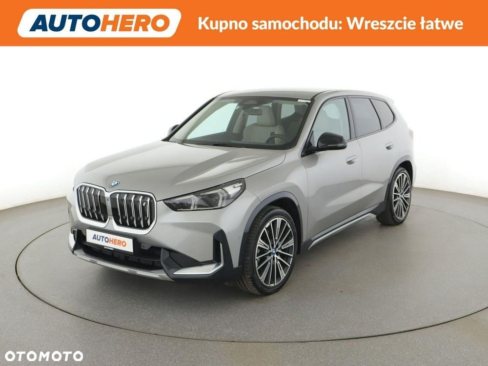 BMW iX1 xDrive30 xLine - 2