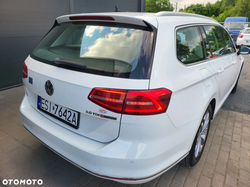 Volkswagen Passat Variant 2.0 TDI SCR 4Motion DSG Highline - 38