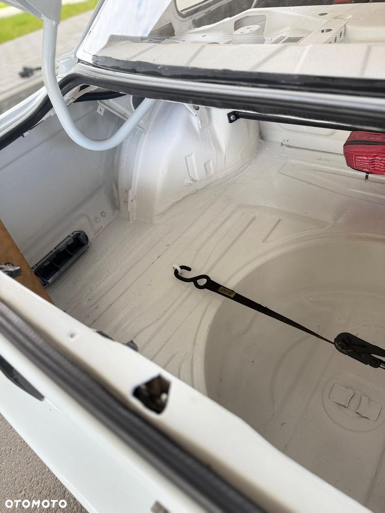 BMW Seria 3 - 32