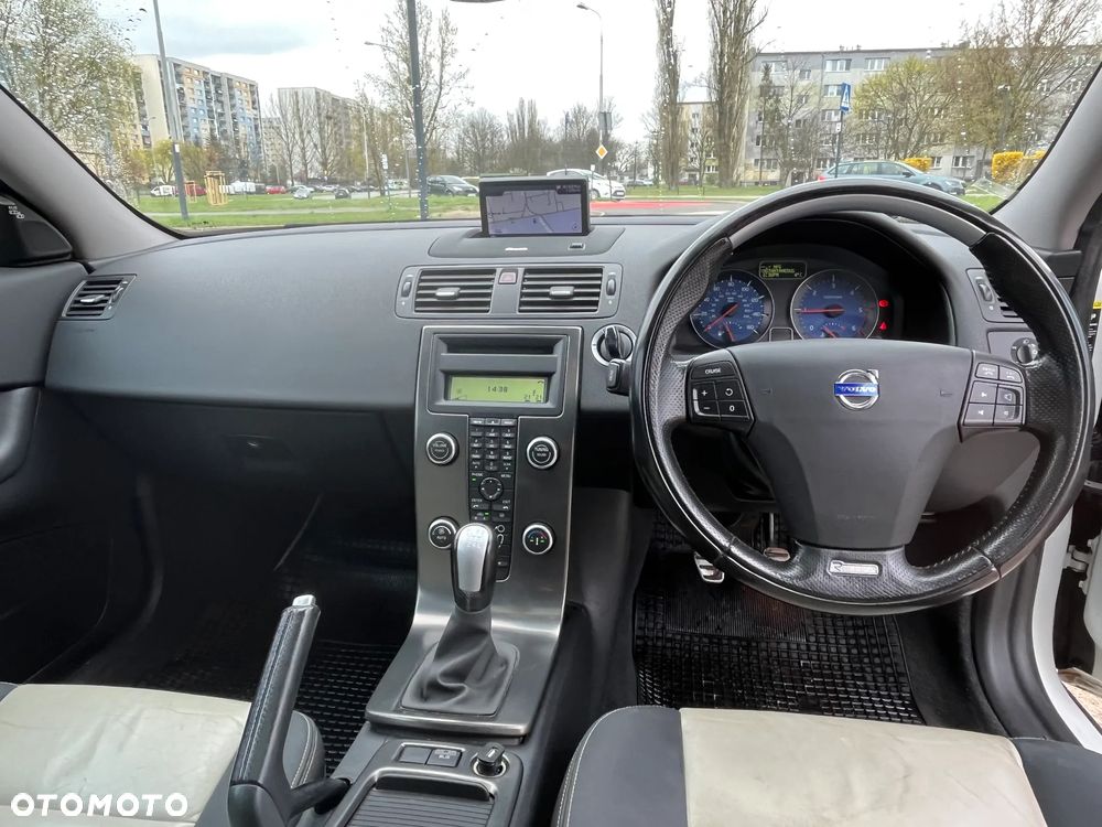 Volvo C30 2.0D R-Design - 6