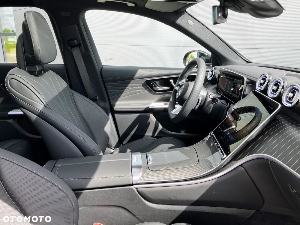 Mercedes-Benz GLC 220 d mHEV 4-Matic AMG Line - 4