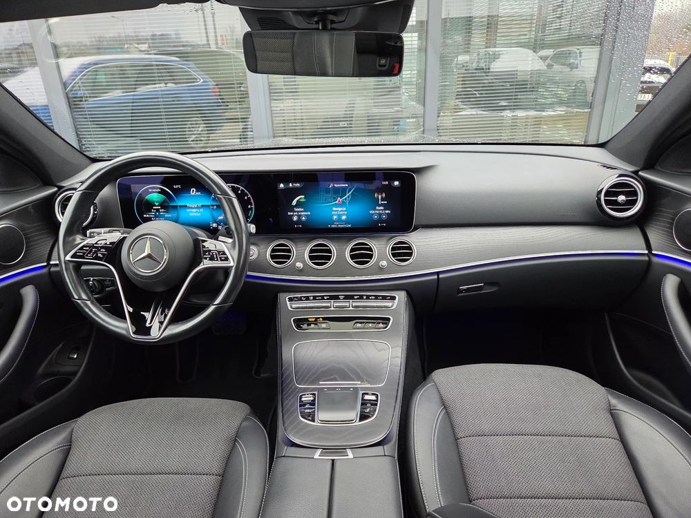Mercedes-Benz Klasa E 300 de 4-Matic AMG/Avantgarde - 28