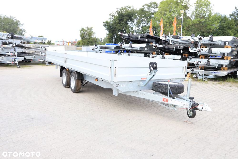 Niewiadów Boss 6.2 x 1.97 burty aluminiowe 2 osie po 1800kg koła 185R14C - 1