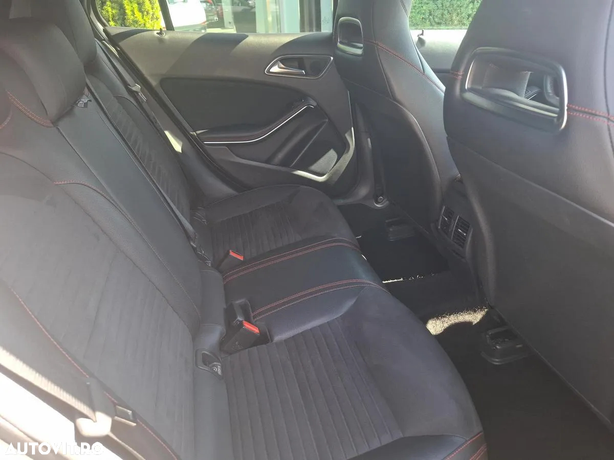 Mercedes-Benz GLA 220 d 4MATIC Aut. - 14