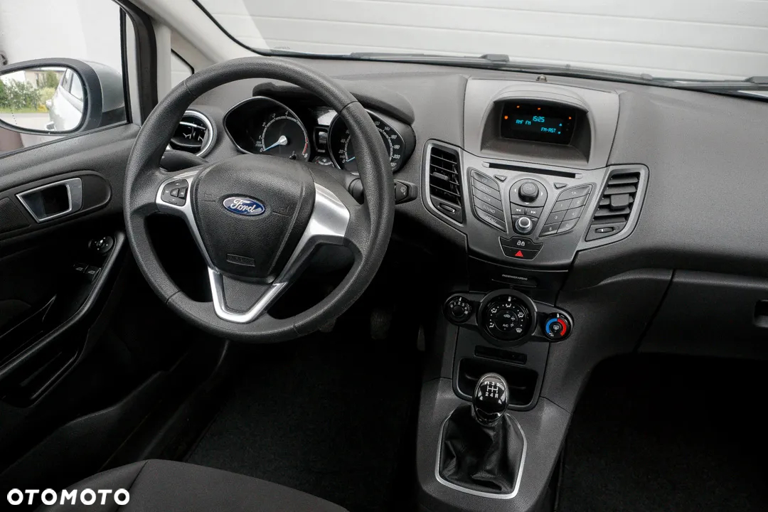 Ford Fiesta 1.25 Silver X - 34