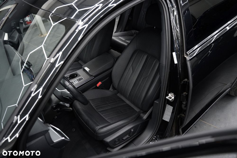 Audi A6 Allroad - 13