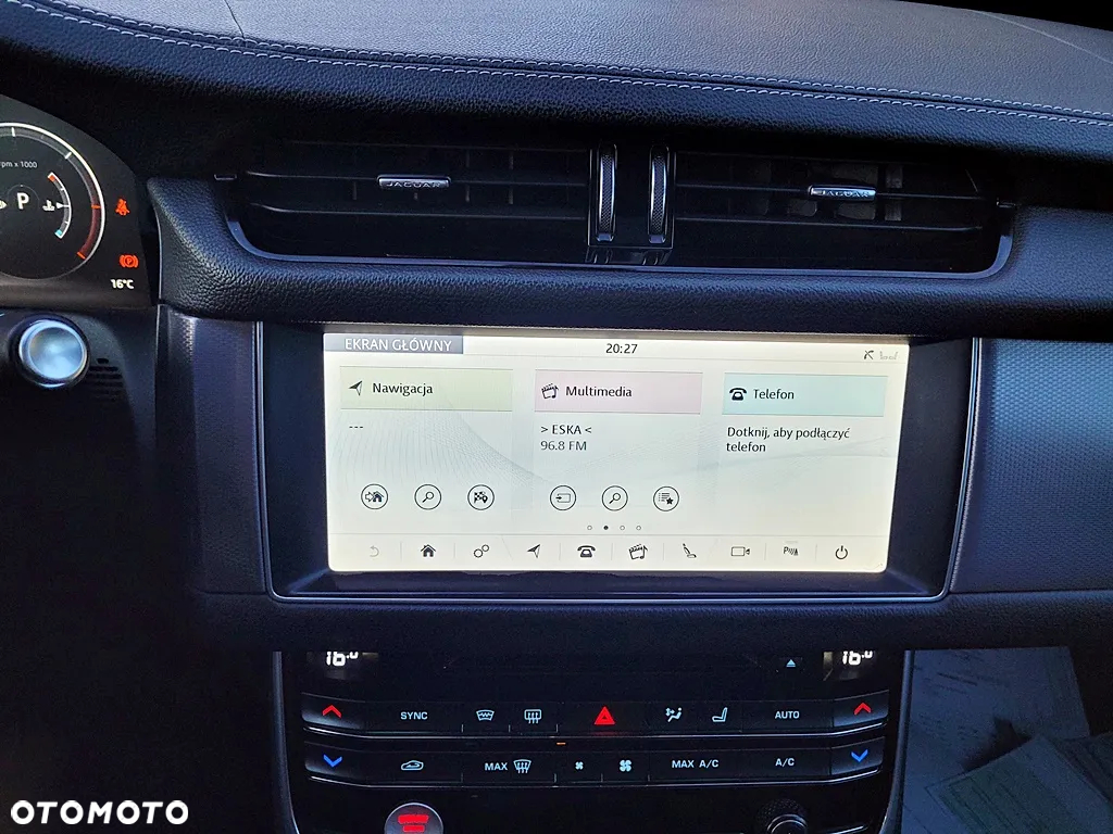Jaguar XF 2.0 i4D R-Sport - 25