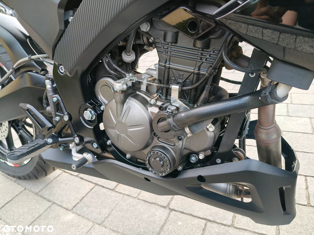 Aprilia Tuono - 12