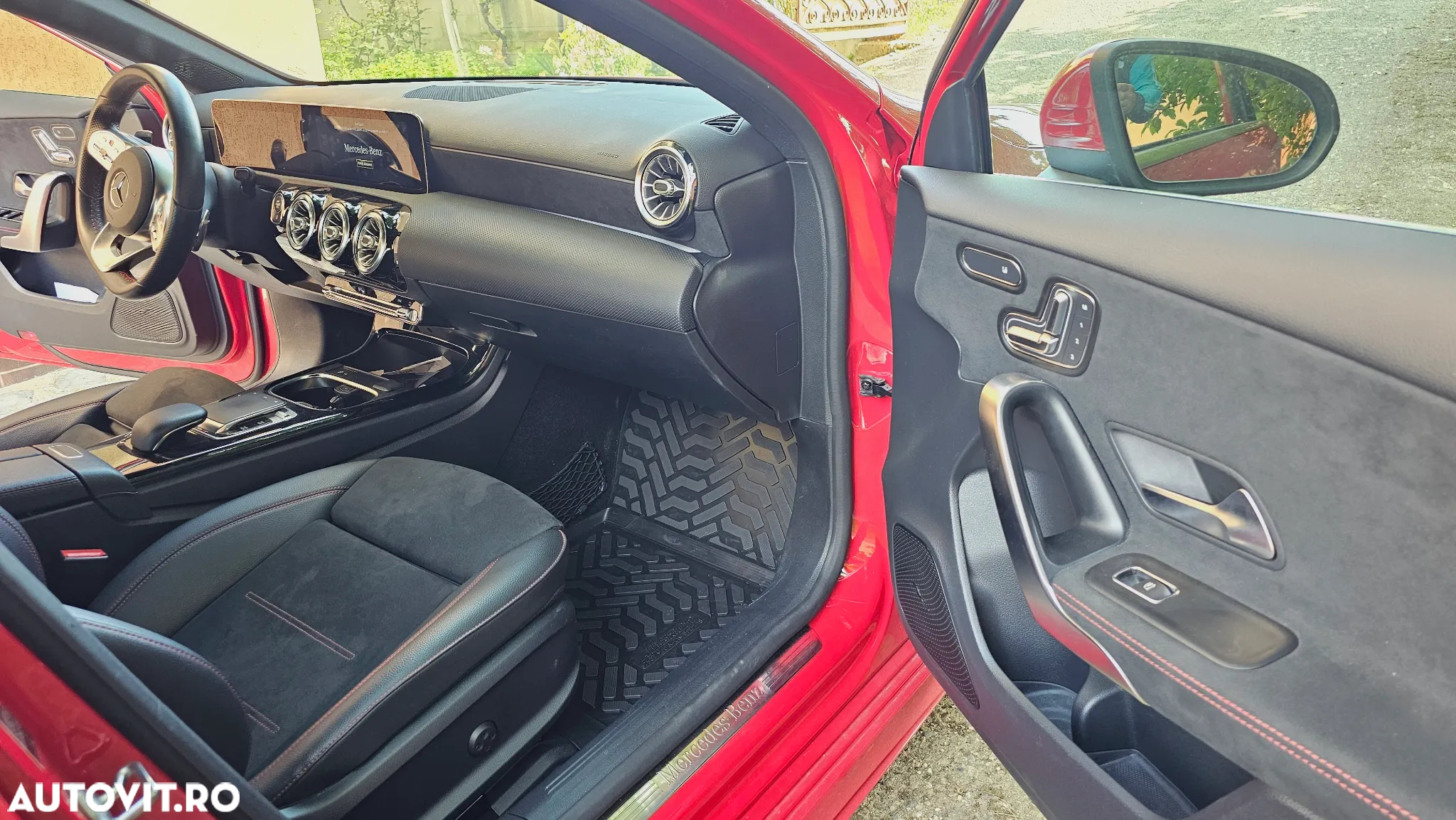 Mercedes-Benz A 220 4Matic 7G-DCT AMG Line - 7