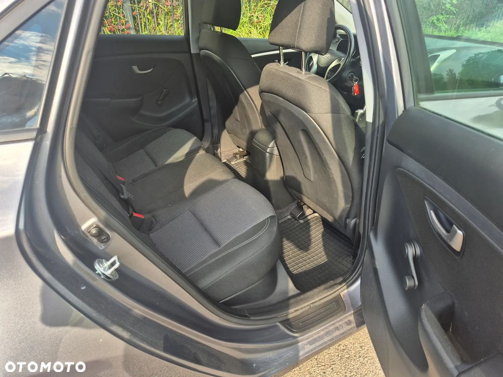 Hyundai i30 i30cw 1.4 Fifa World Cup Edition - 12