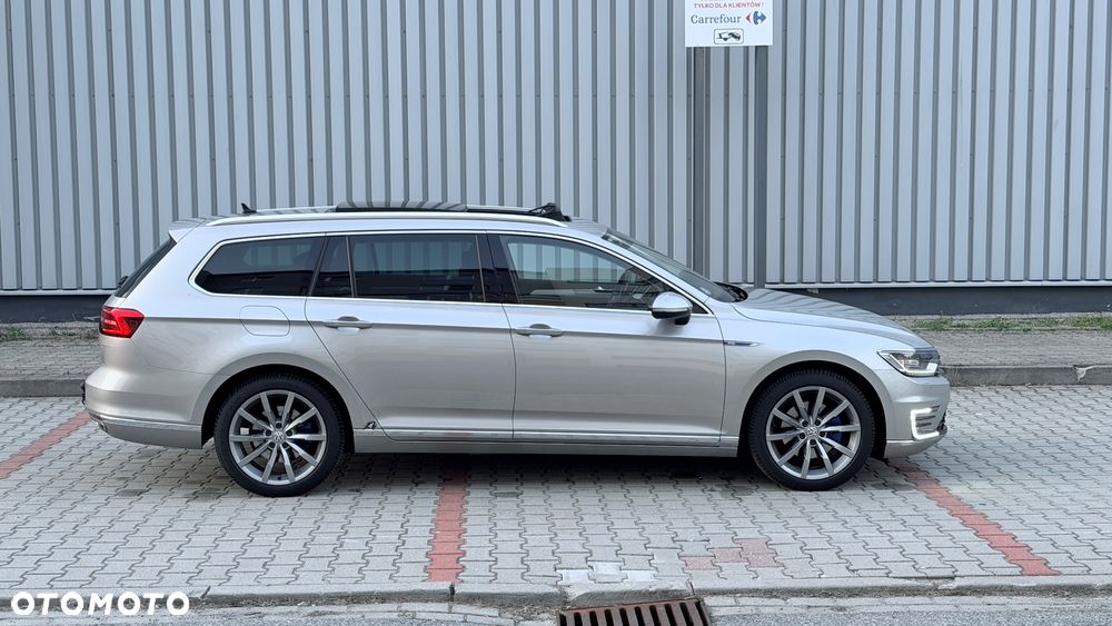 Volkswagen Passat - 5