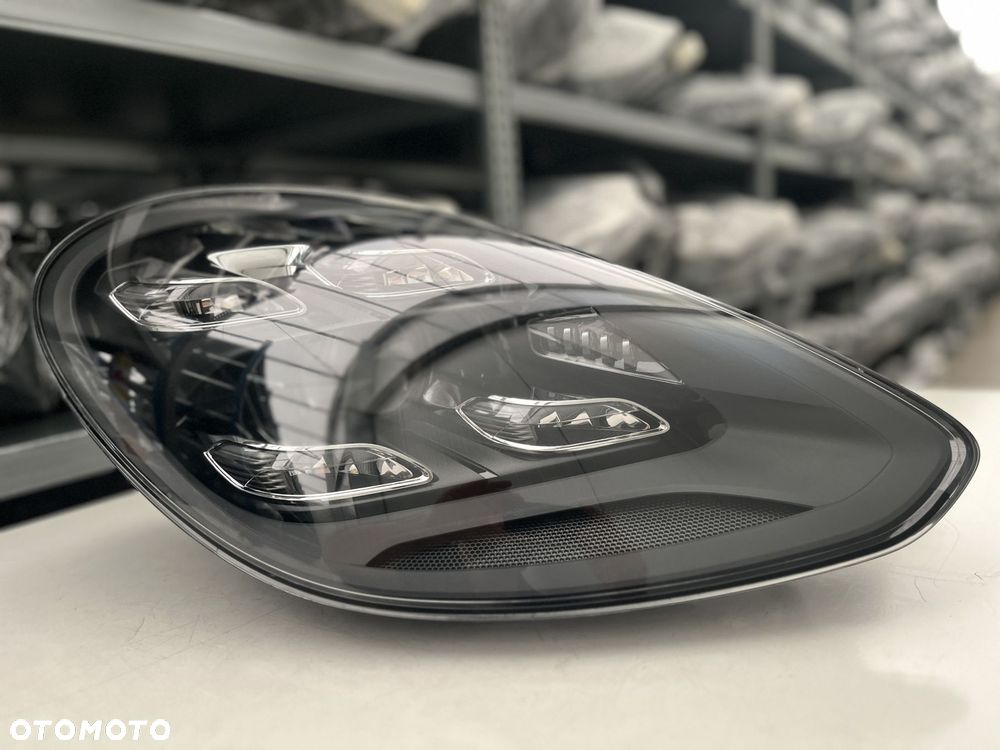 Porsche Panamera 971 Matrix Reflektor Prawy 971941040