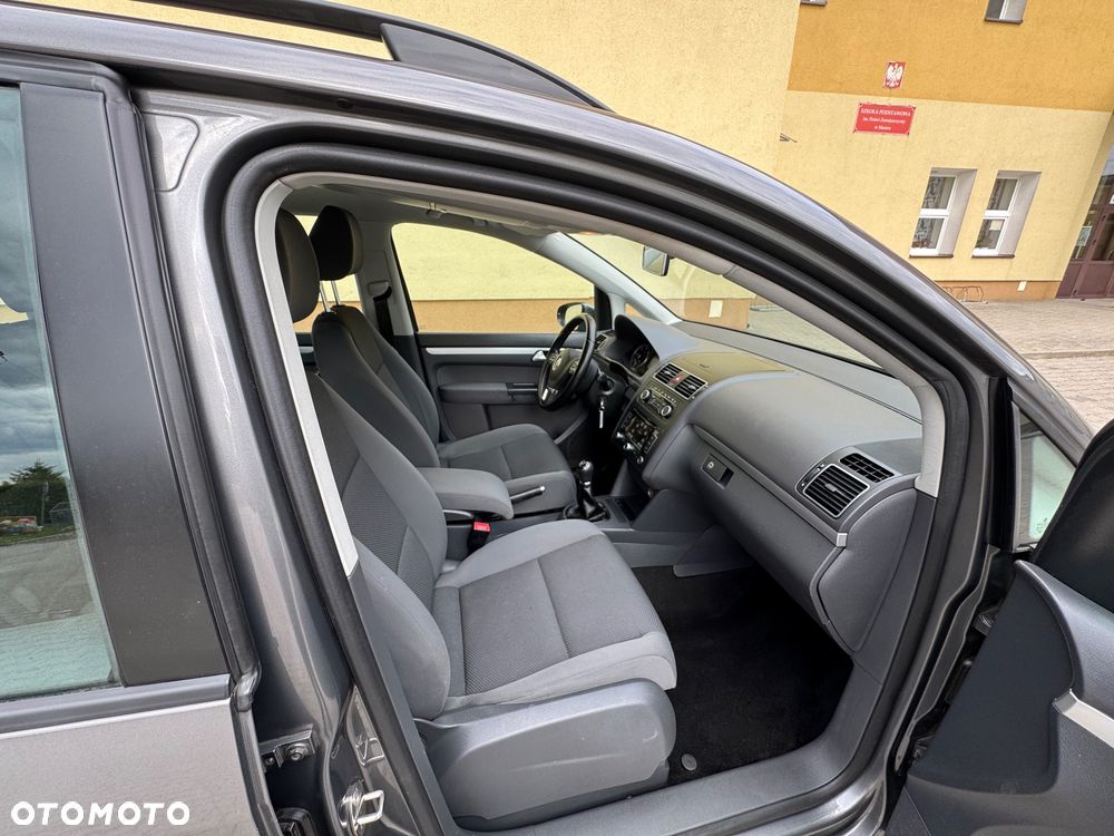 Volkswagen Touran 1.6 TDI DPF BlueMotion Technology Comfortline - 12