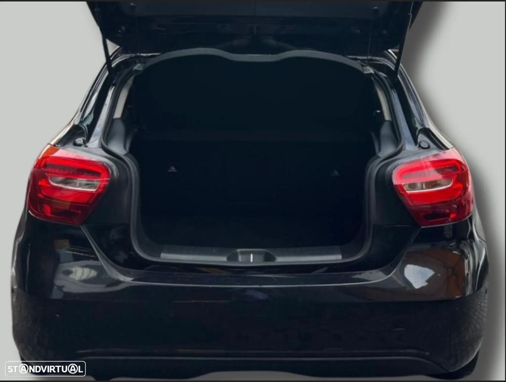 Mercedes-Benz A 180 d 7G DCT - 13