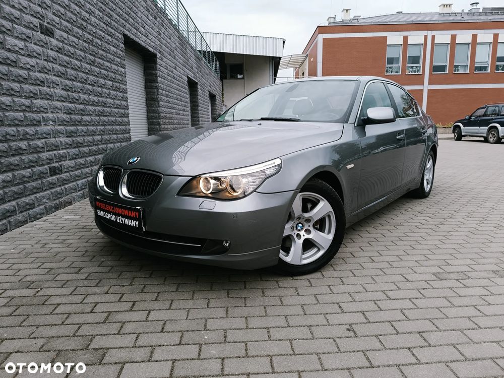 BMW Seria 5 525i - 4