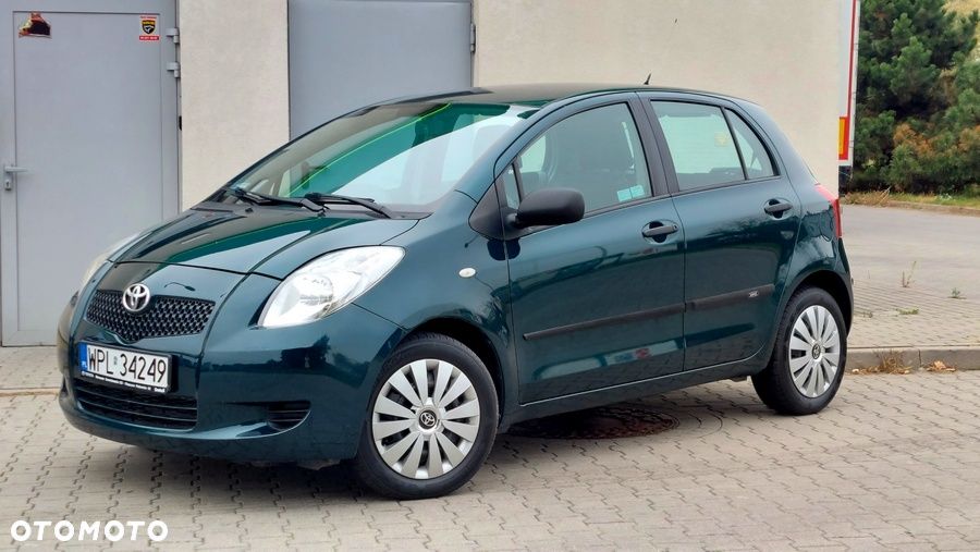 Toyota Yaris 2007 photo 2