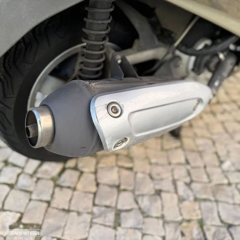 Piaggio X 8 200 - 21