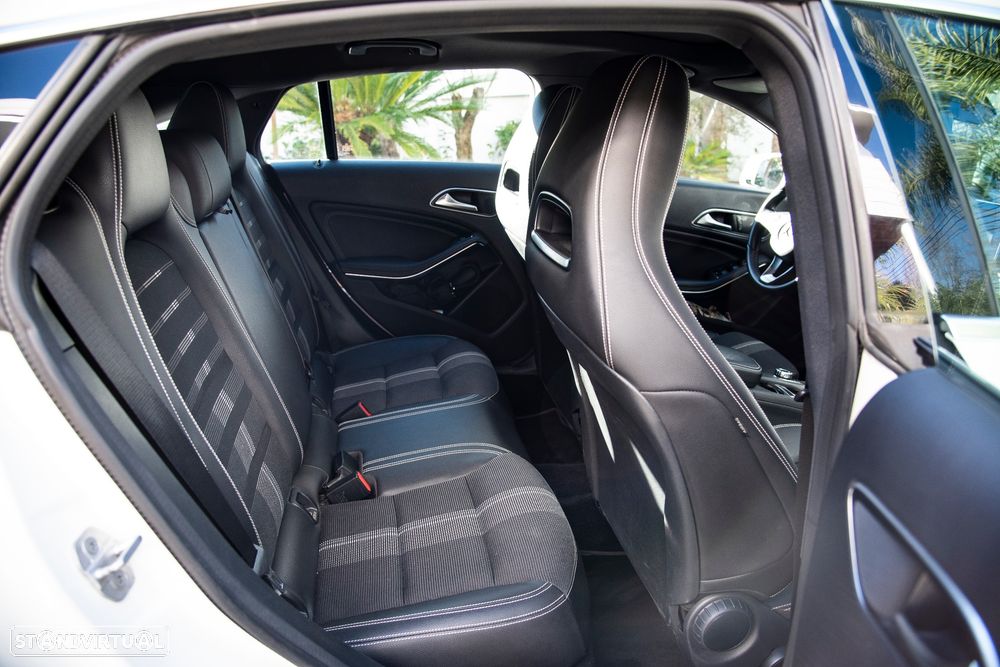 Mercedes-Benz CLA 200 7G-DCT - 9