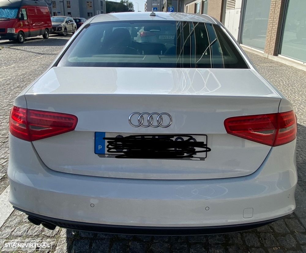 Audi A4 2.0 TDI multitronic Business Line S-line - 3