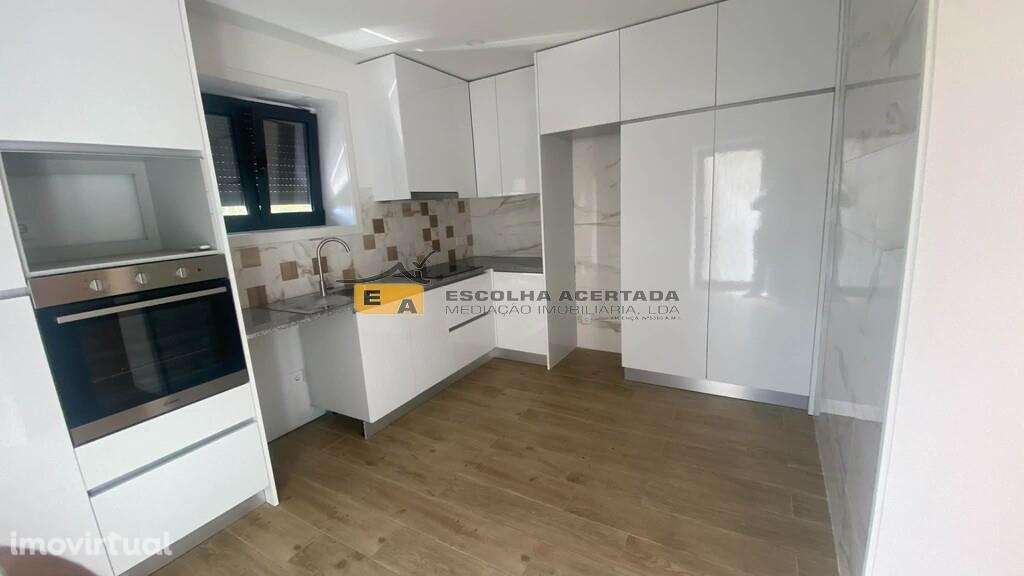 Moradia T2 - Maia - Grande imagem: 2/17