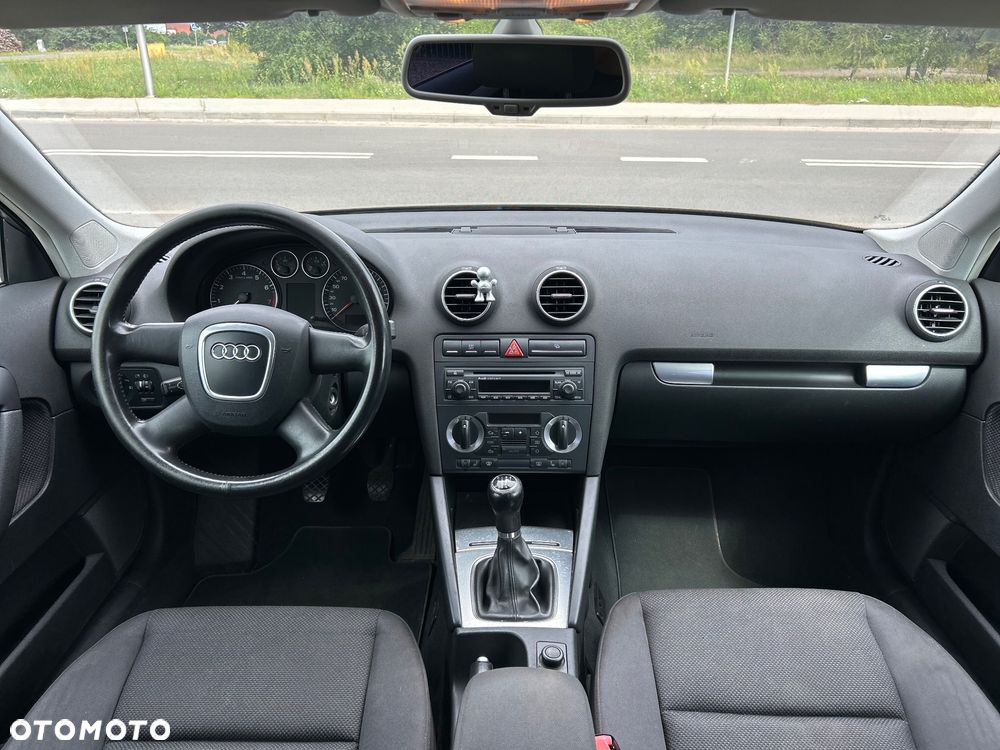 Audi A3 Sportback 1.6 Ambition - 8