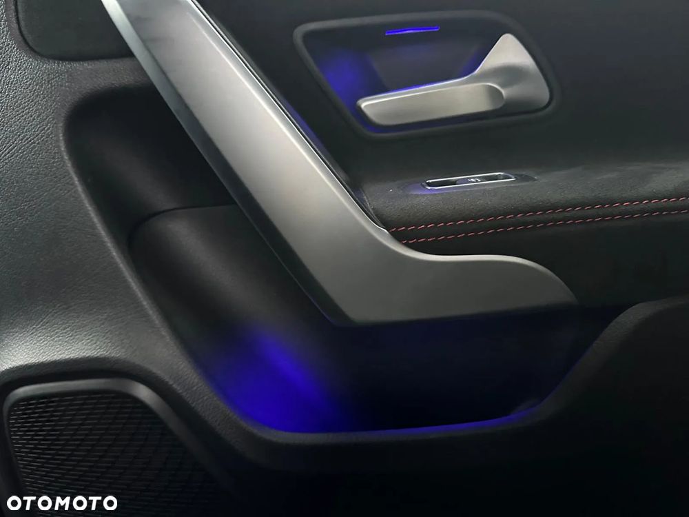 Mercedes-Benz Klasa A 180 d 8G-DCT AMG Line - 19