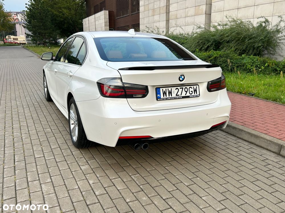 BMW Seria 3 330i xDrive M Sport - 6