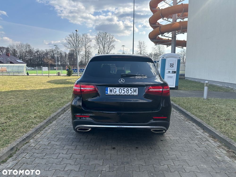 Mercedes-Benz GLC 250 4Matic 9G-TRONIC AMG Line - 6