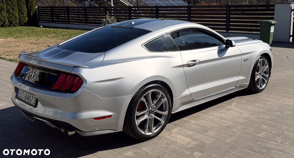 Ford Mustang 5.0 V8 GT - 2