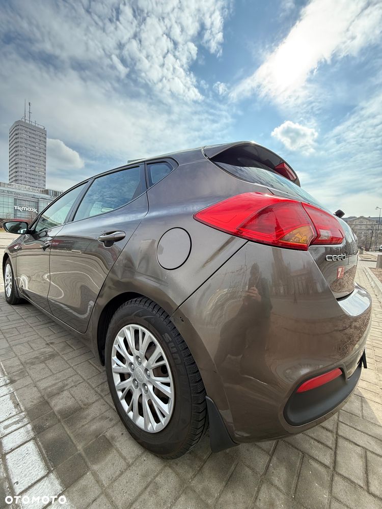 Kia Ceed 1.6 Crdi M Euro2012 - 6