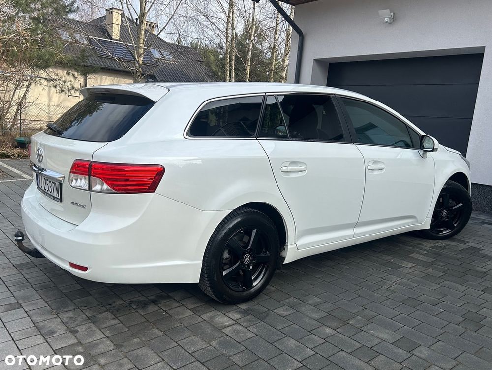 Toyota Avensis Touring Sports 1.8 Business Edition - 14