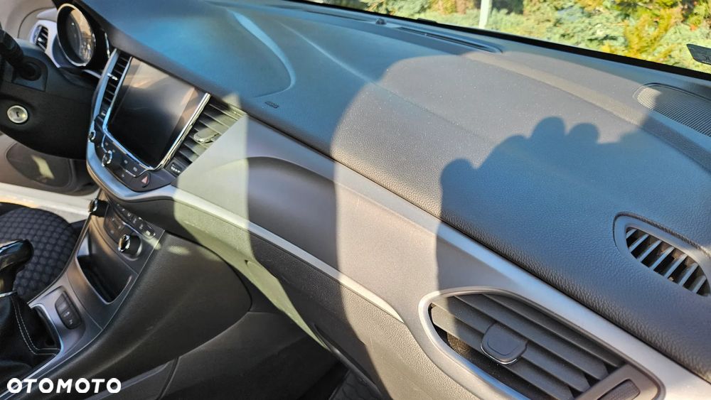 Opel Astra 1.6 CDTI Sport - 12