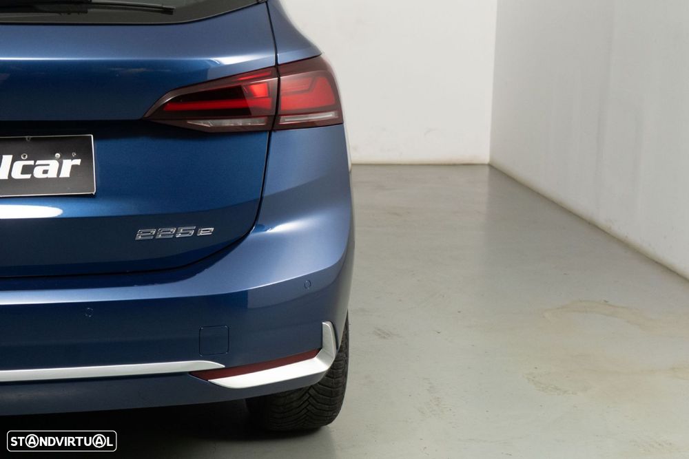 BMW 225xe Active Tourer Line Luxury - 18