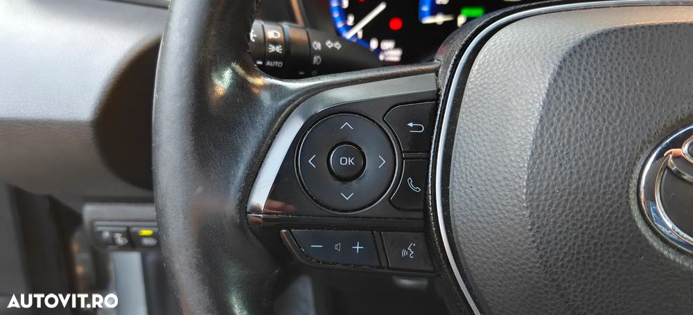 TOYOTA Corolla 2022 — imagine 13