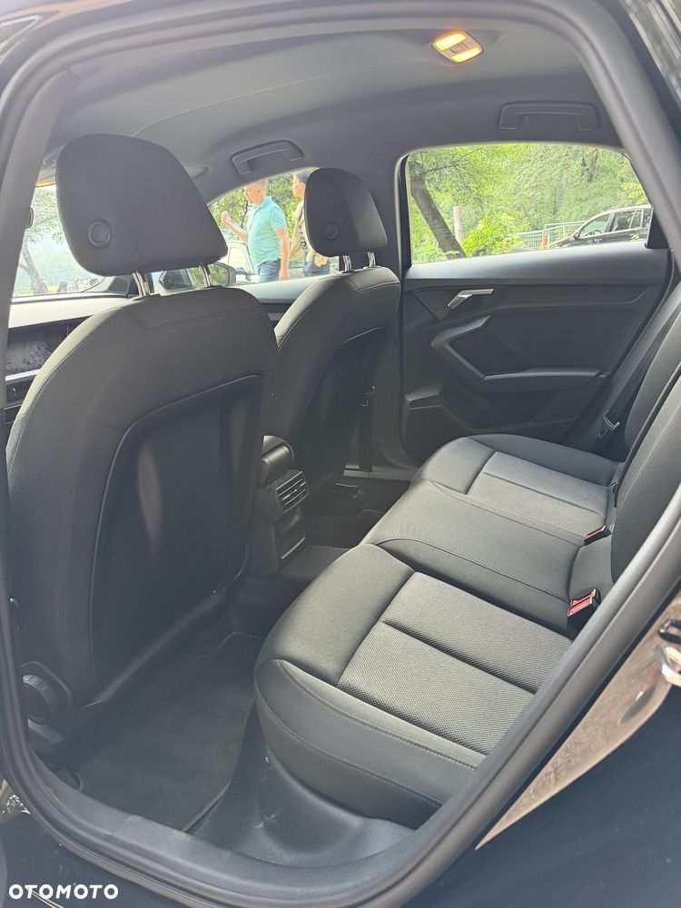 Audi A3 Limousine 35 TFSI mHEV Advanced S tronic - 9