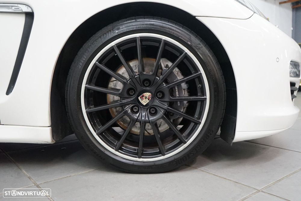 Porsche Panamera Platinum Edition - 5