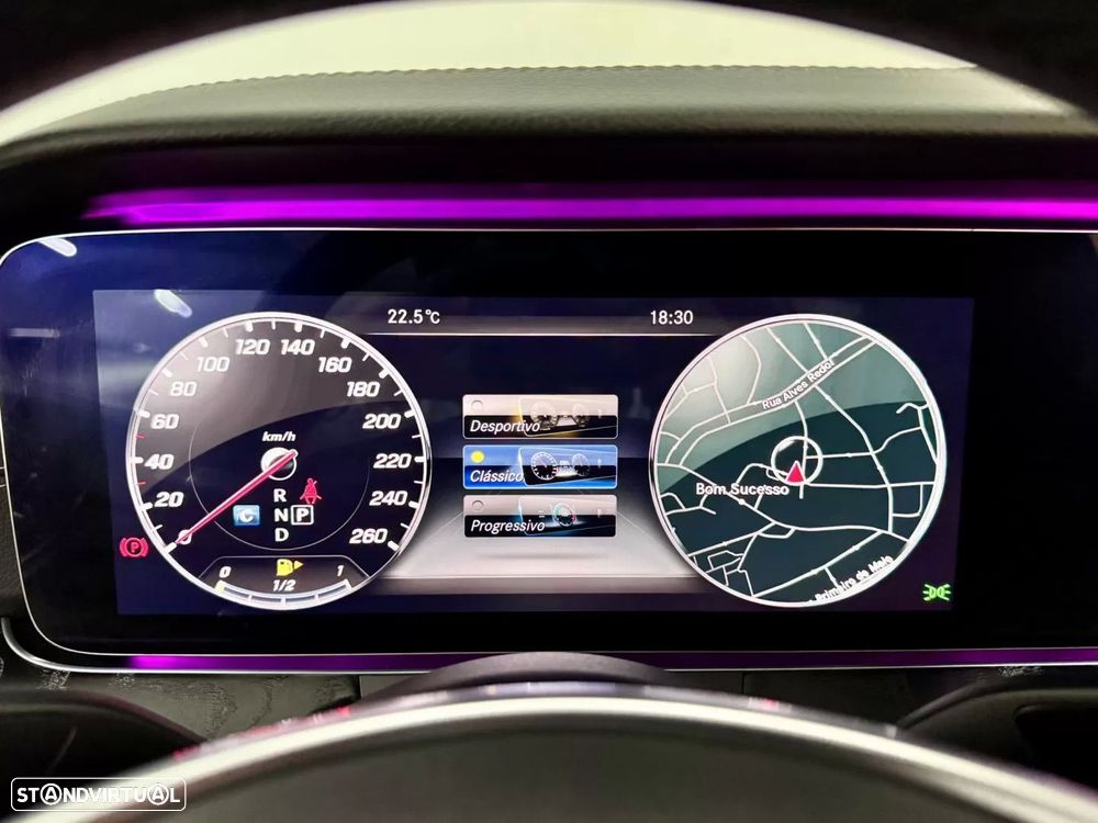 Mercedes-Benz E 220 d AMG Line - 43