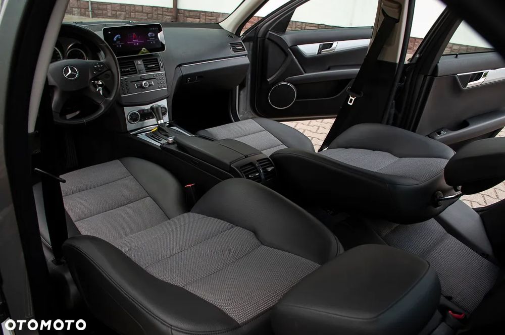 Mercedes-Benz Klasa C 200 CDI DPF Automatik Avantgarde - 22