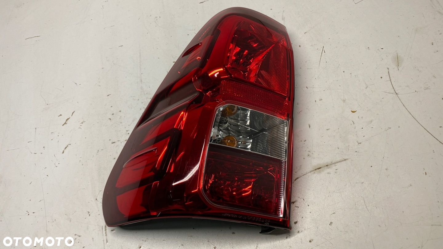 TOYOTA HILUX VIII LAMPA LEAW TYŁ TYLNA LEWY 15-20 - 4
