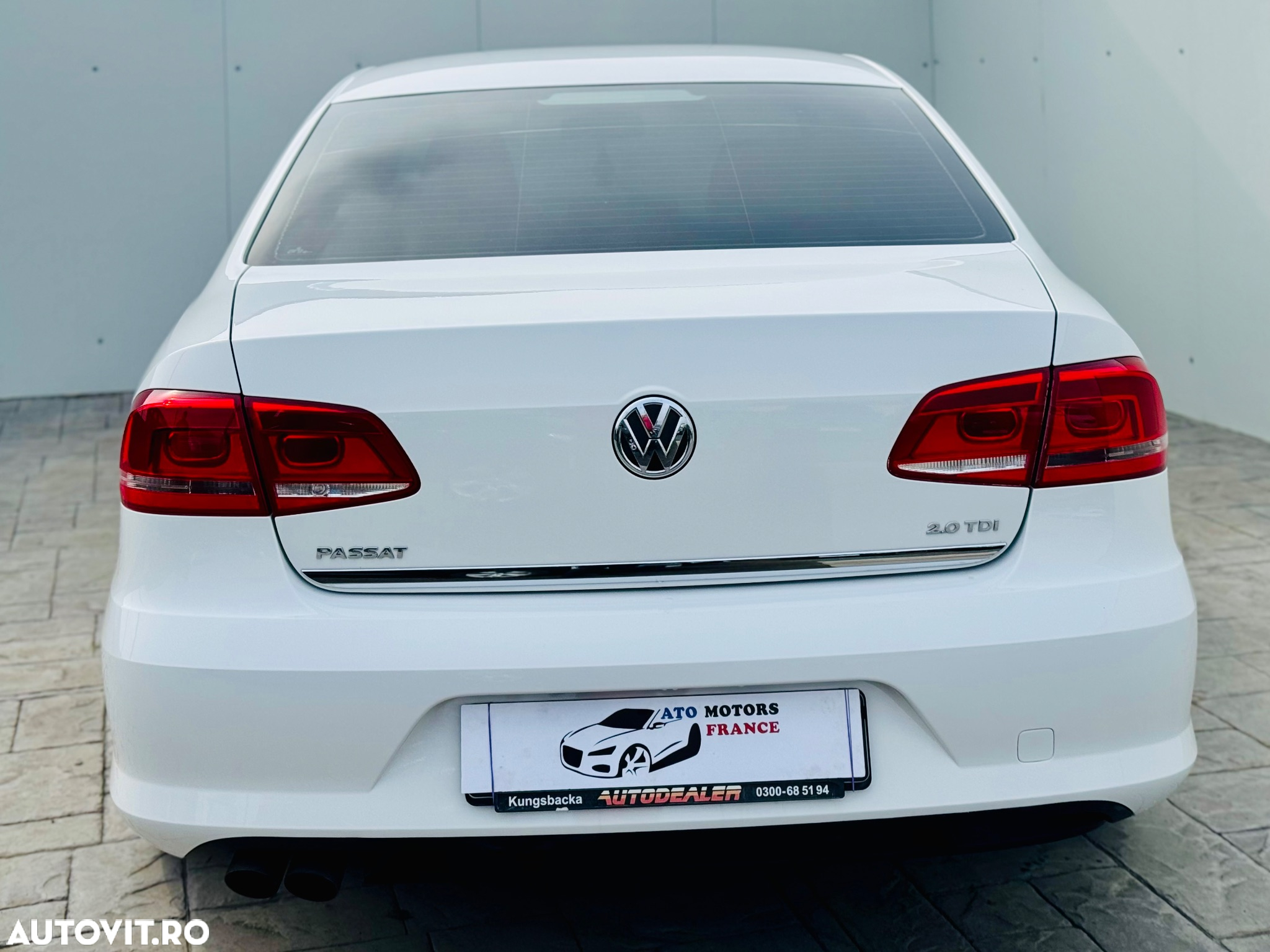 Volkswagen Passat 2.0 Blue TDI SCR Trendline - 11