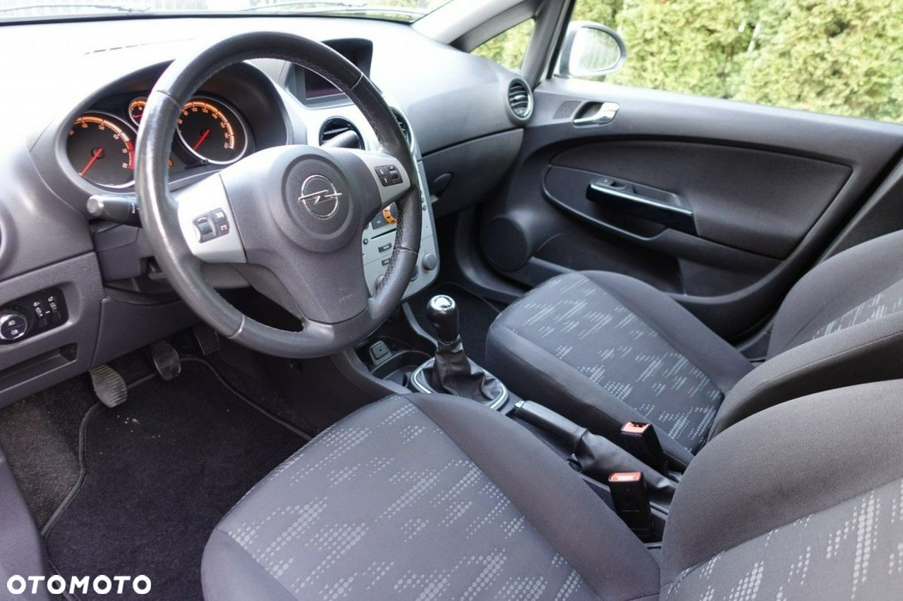 Opel Corsa - 12