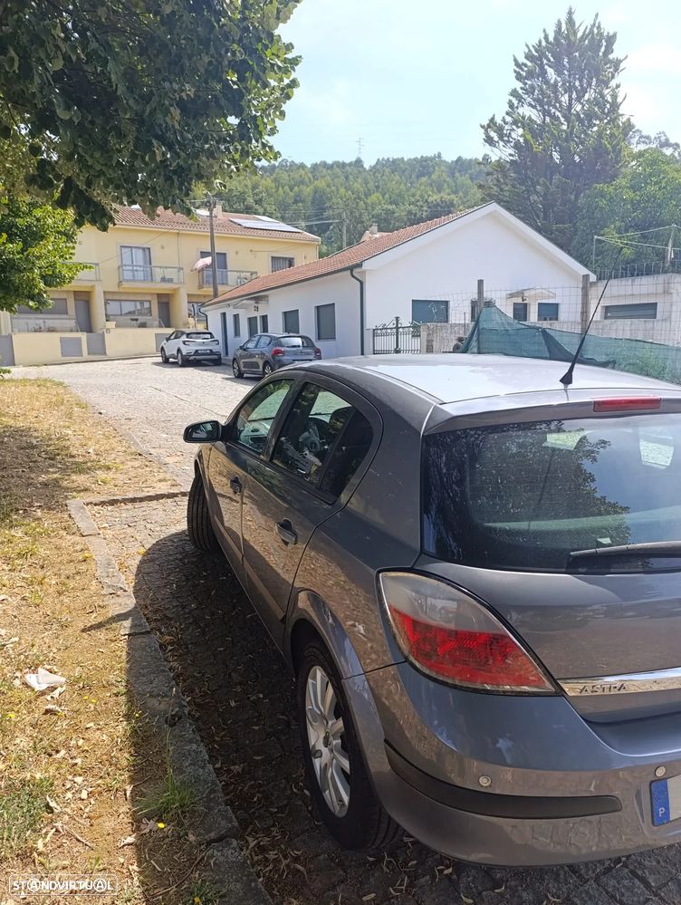 Opel Astra 1.4 Enjoy - 4