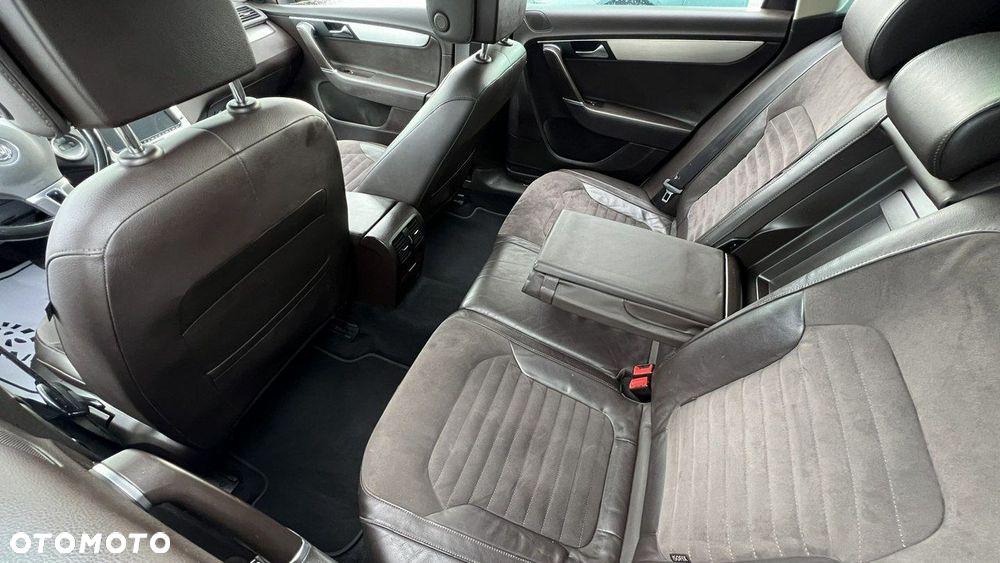 Volkswagen Passat - 20