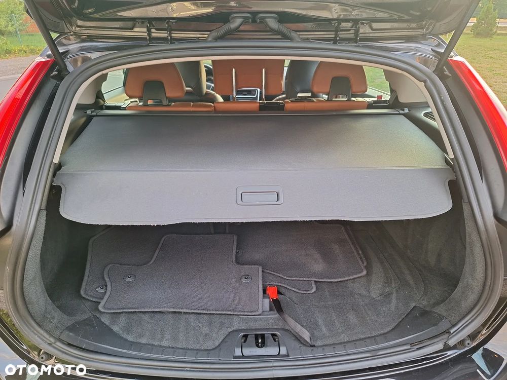 Volvo V60 T3 Momentum - 18