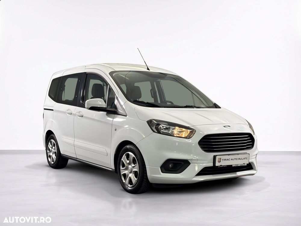 Ford TOURNEO - 8