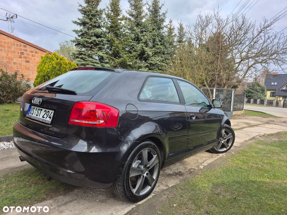 Audi A3 3-drzwiowe 1.6 Attraction - 5