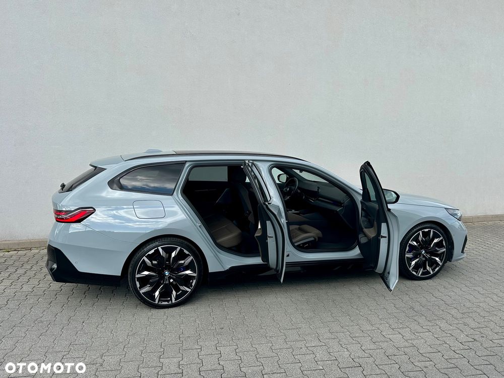 BMW Seria 5 520d xDrive mHEV M Sport - 16