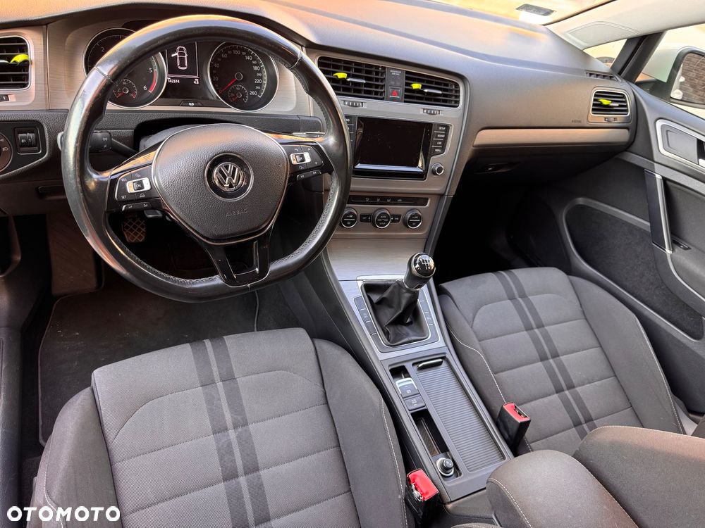 Volkswagen Golf VII 1.6 TDI BMT Trendline - 8